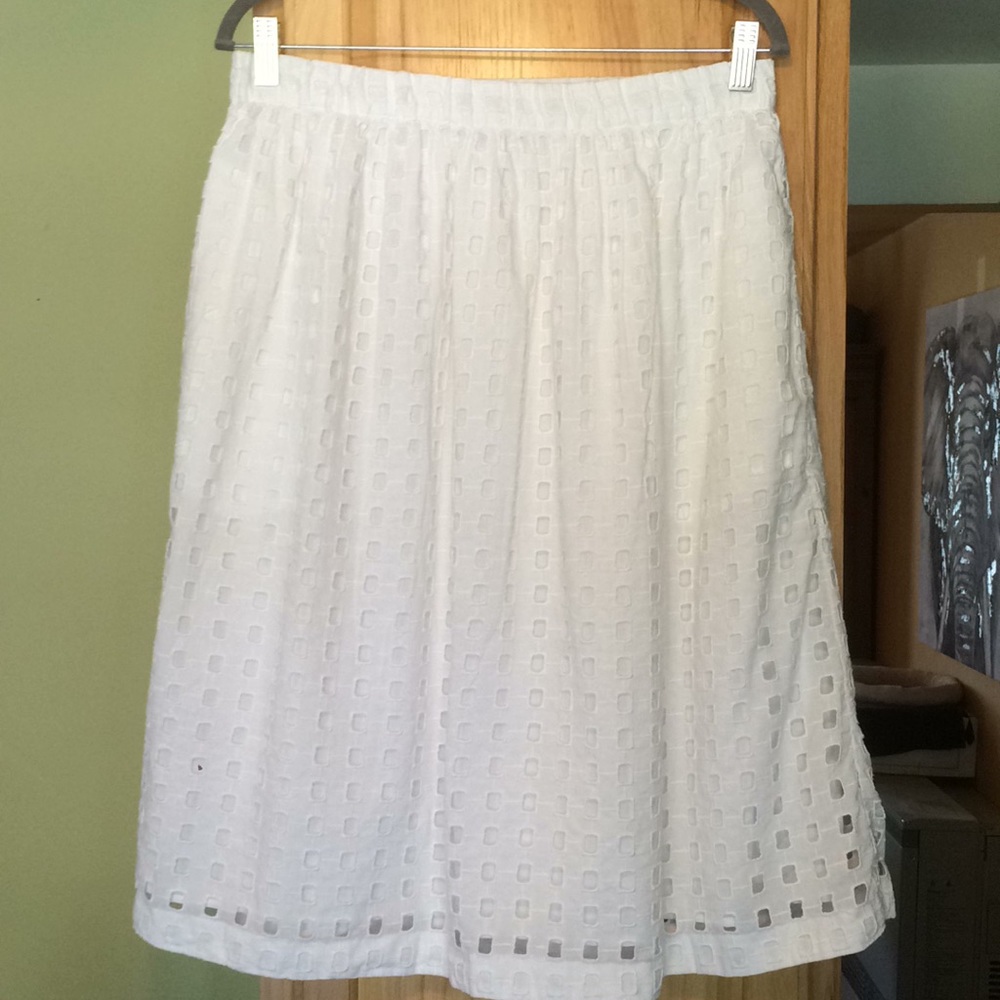 GAP white skirt